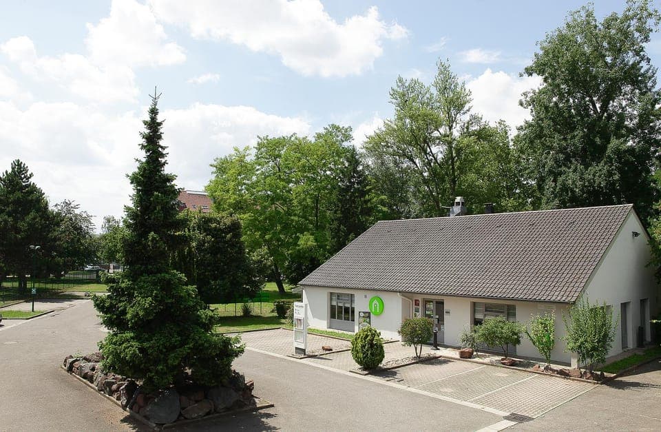 Facade/entrance, Facade/entrance