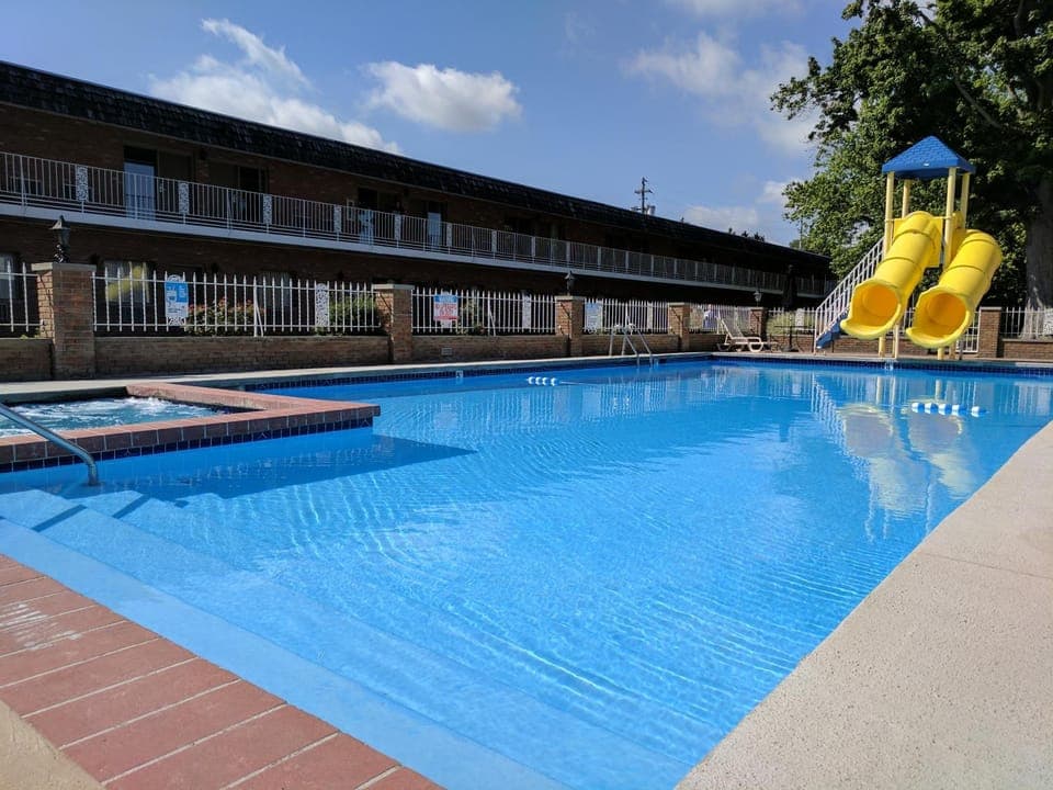 Day, Summer, Hot Tub, Pool view, Swimming pool