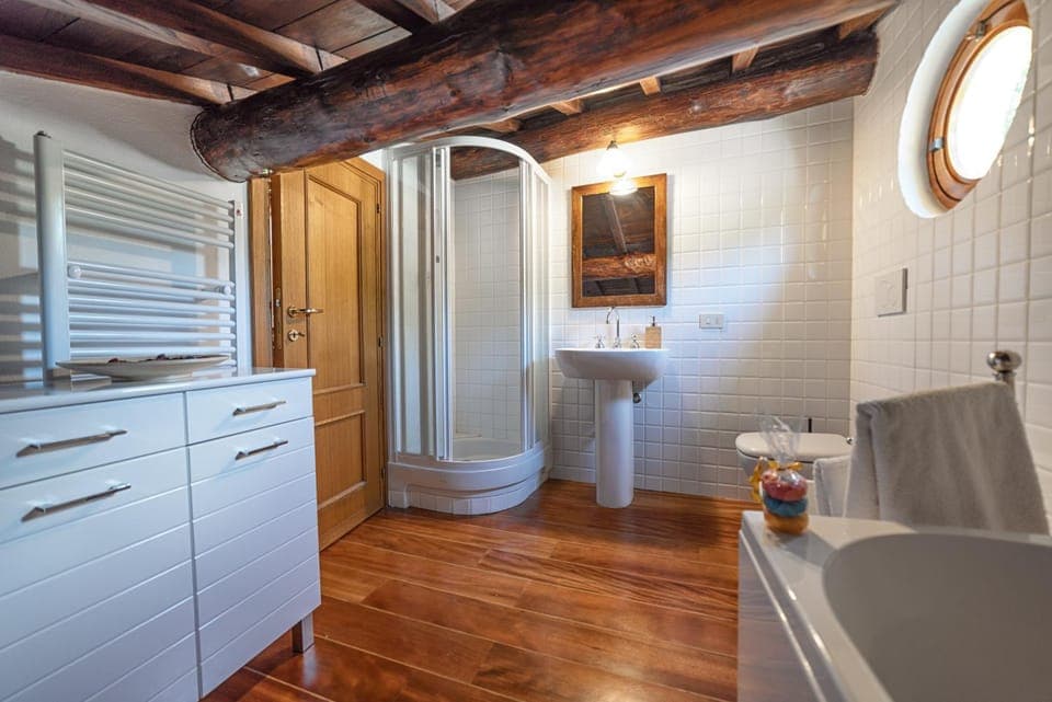 Toilet, Bathroom, Other, towels