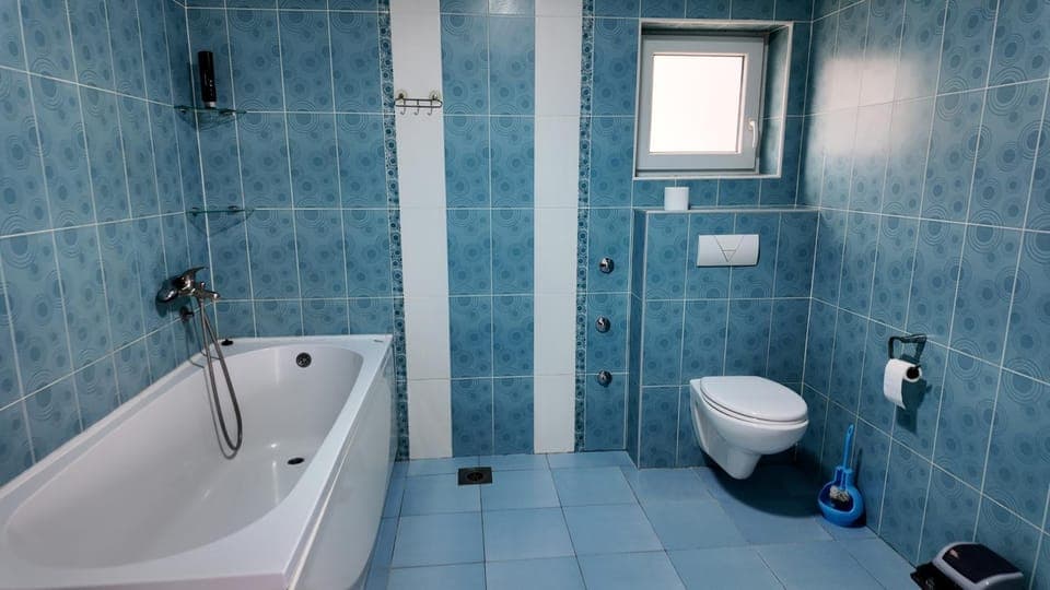 Toilet, Bathroom, Bath