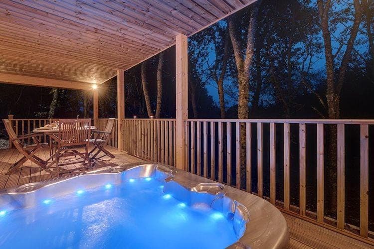 Patio, Hot Tub
