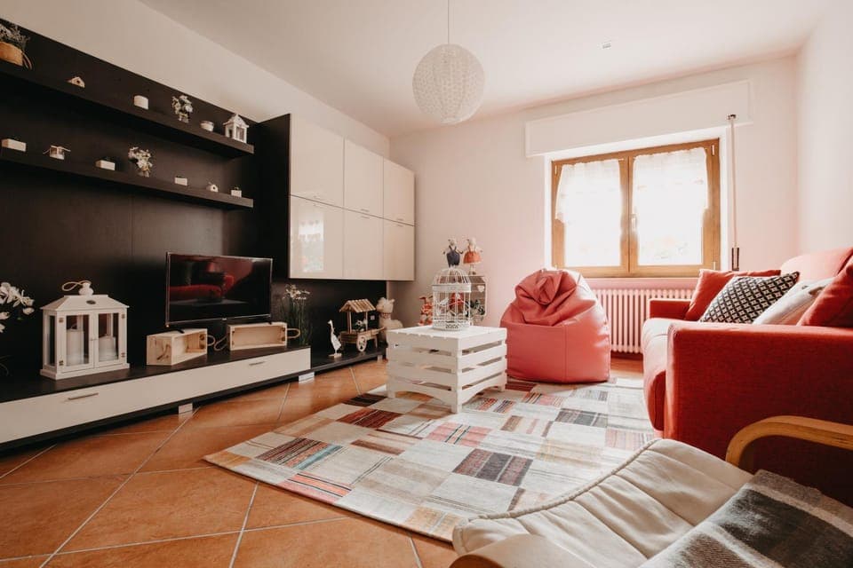 Communal lounge/ TV room