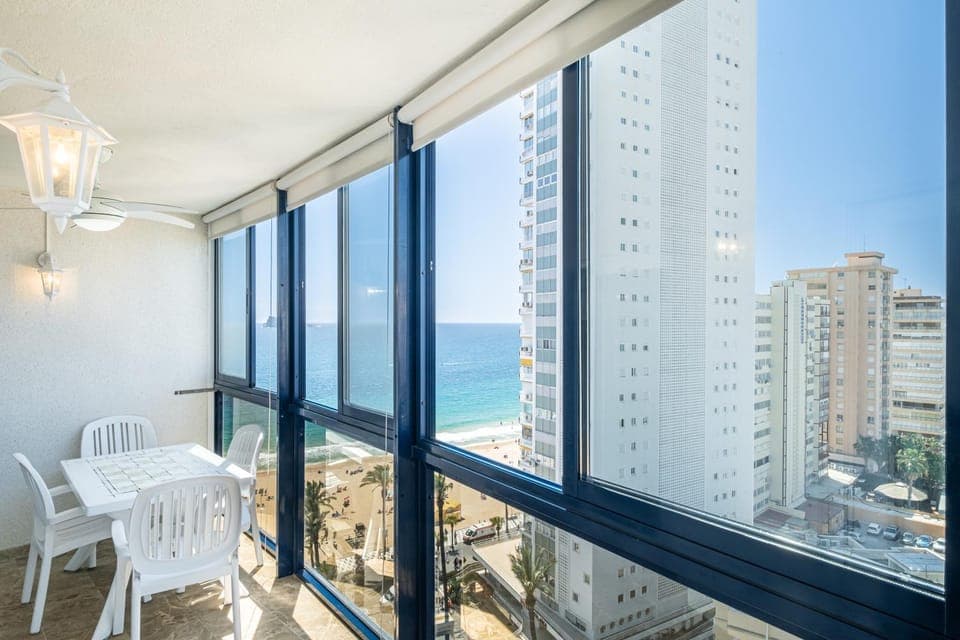 Day, View (from property/room), Balcony/Terrace, Dining area, City view, Sea view