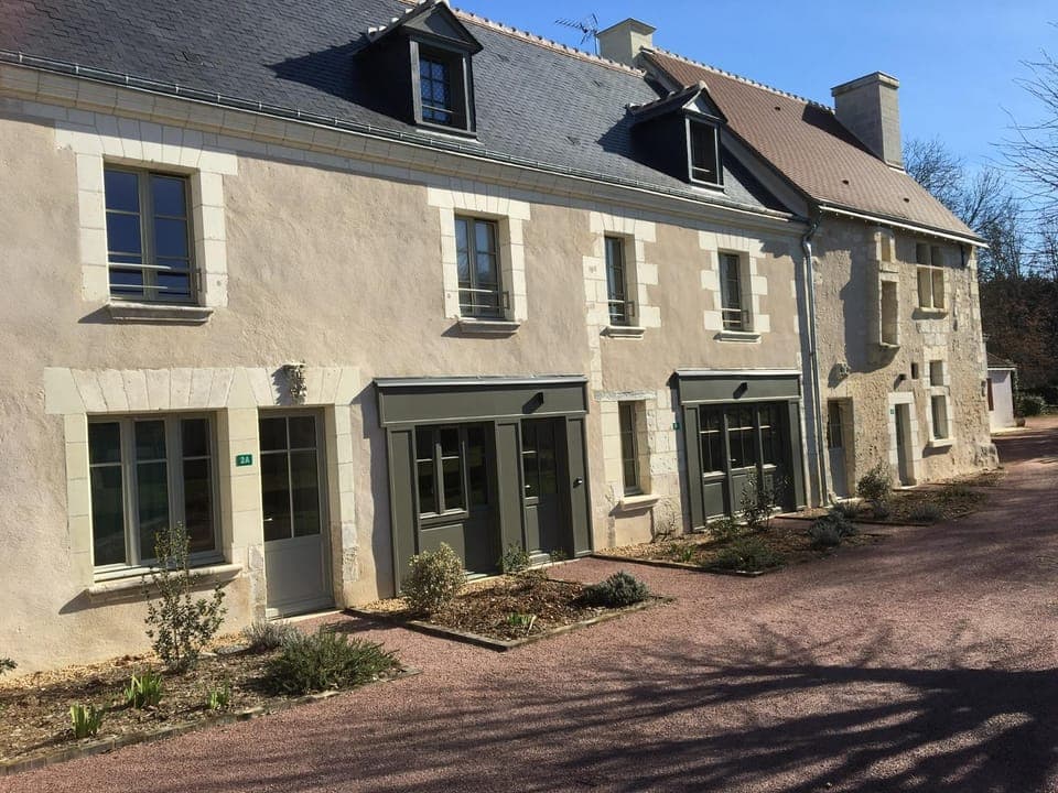 Property building, Street view