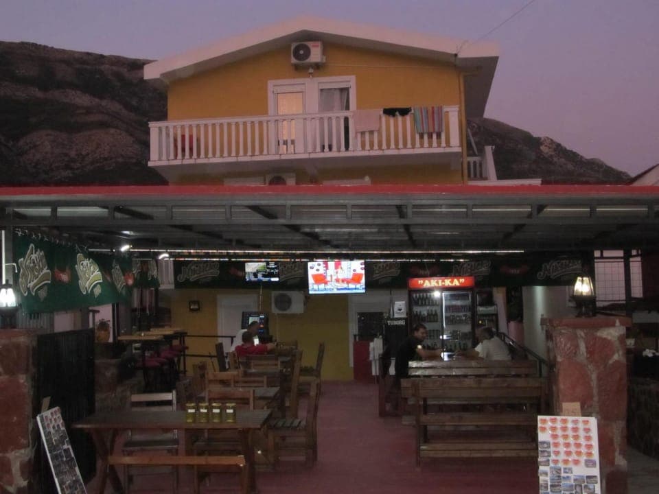 Restaurant/places to eat