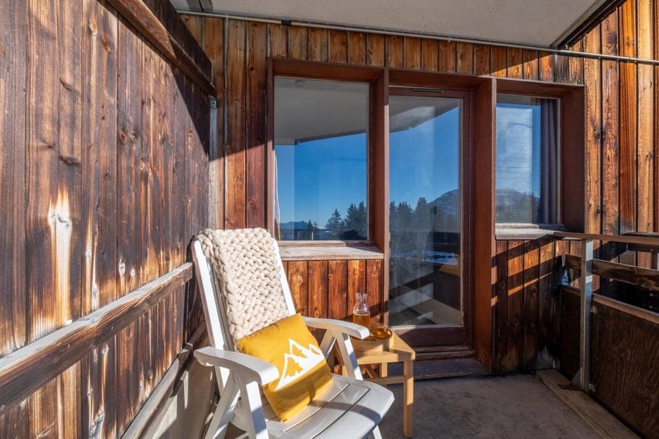 Patio, Day, View (from property/room), Balcony/Terrace, Living room, Seating area