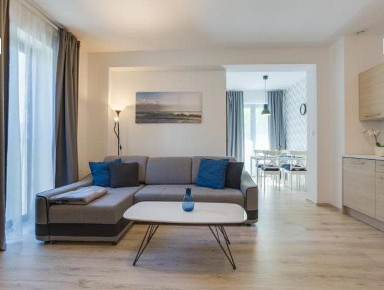 Kitchen or kitchenette, Living room, Seating area