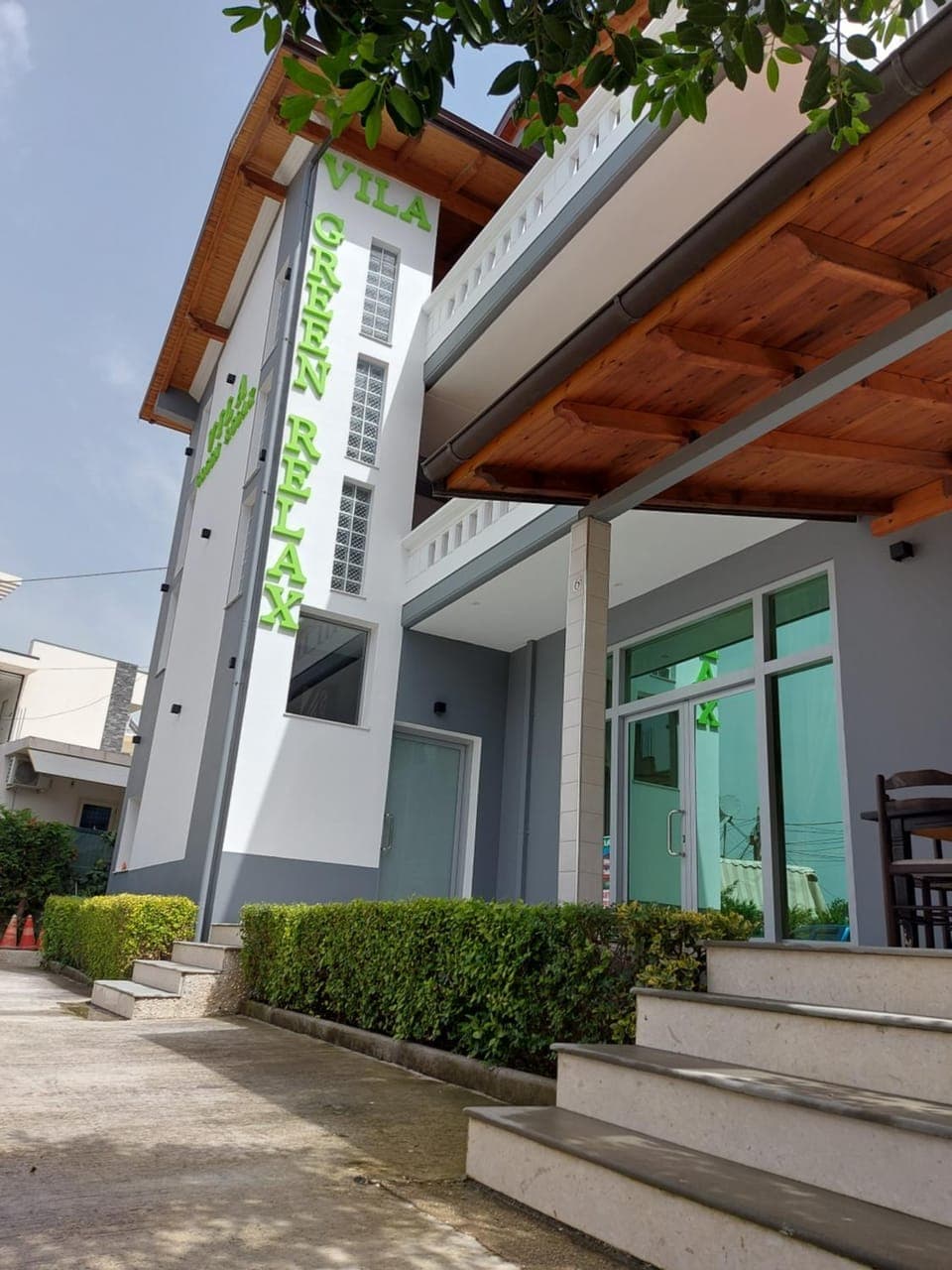 Property building, Facade/entrance