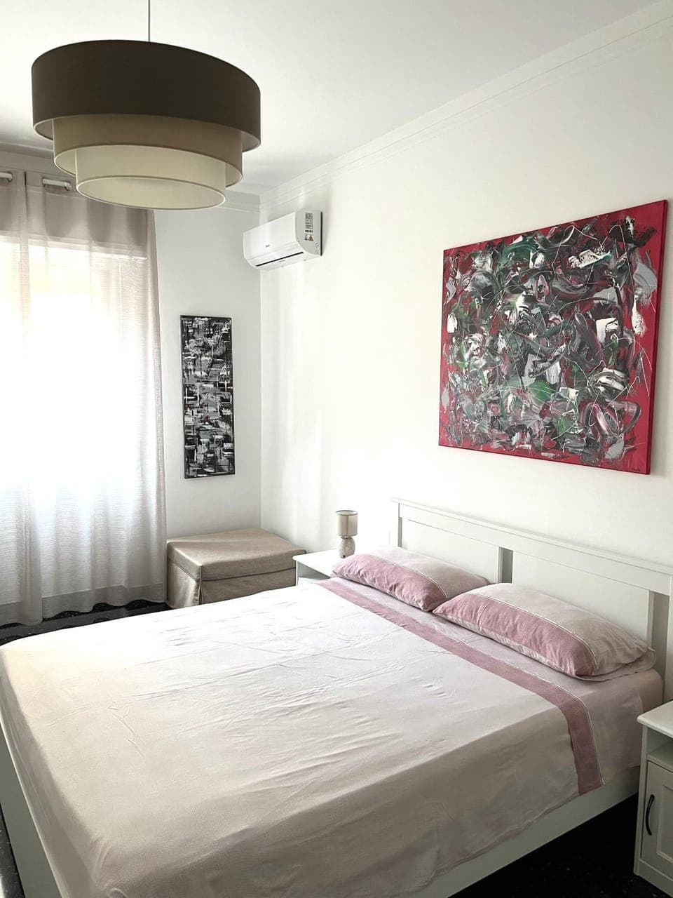 Bed, Photo of the whole room, Bedroom, air conditioner