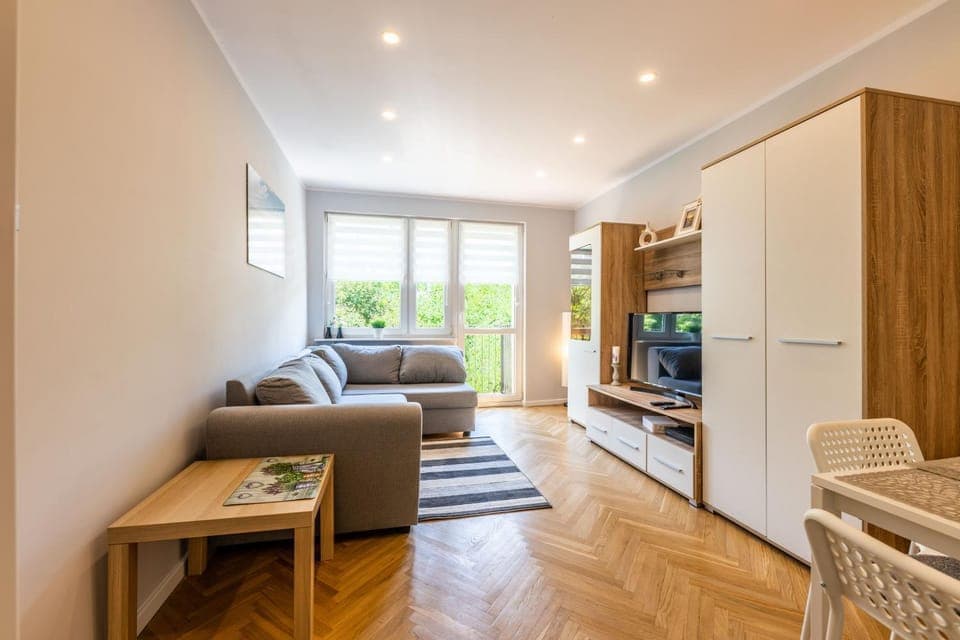 Communal lounge/ TV room, TV and multimedia, Living room, Seating area