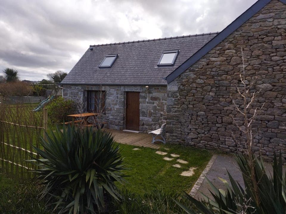 Property building, Garden