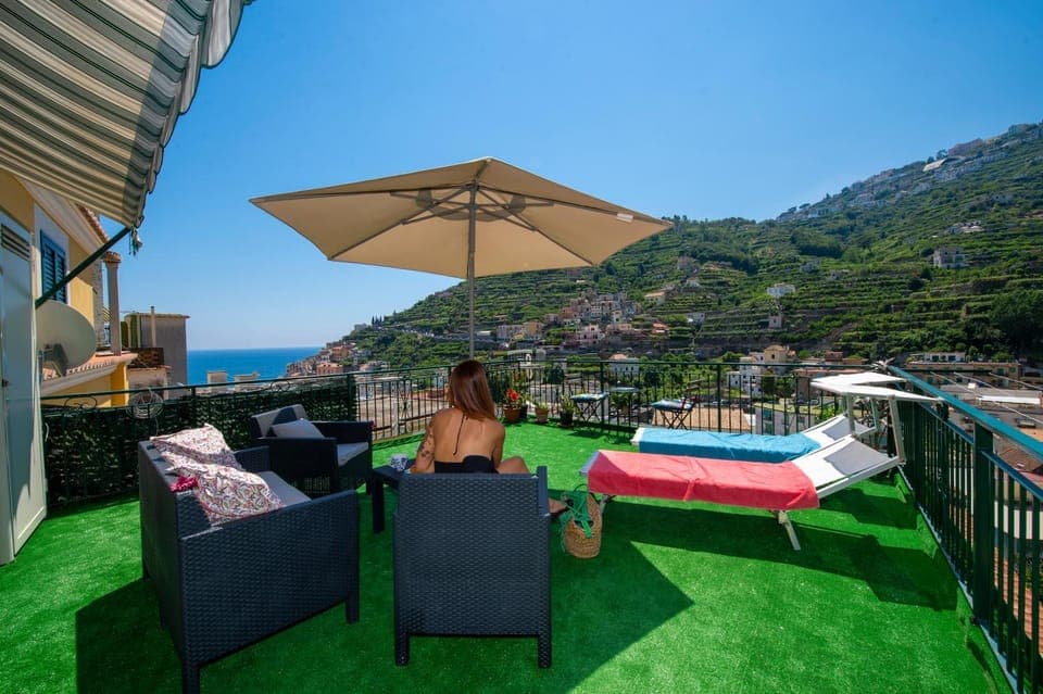 People, Balcony/Terrace