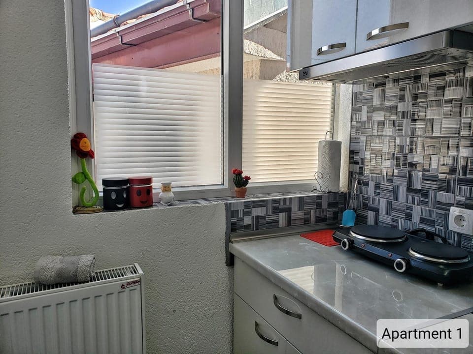 Coffee/tea facilities, Kitchen or kitchenette