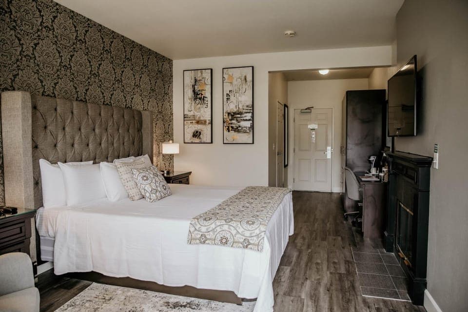 Photo of the whole room