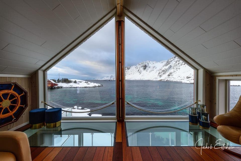 Winter, Living room