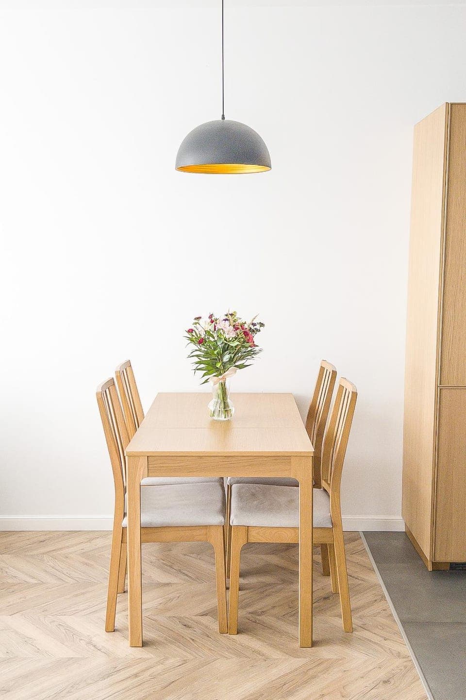 Dining area, hair dresser