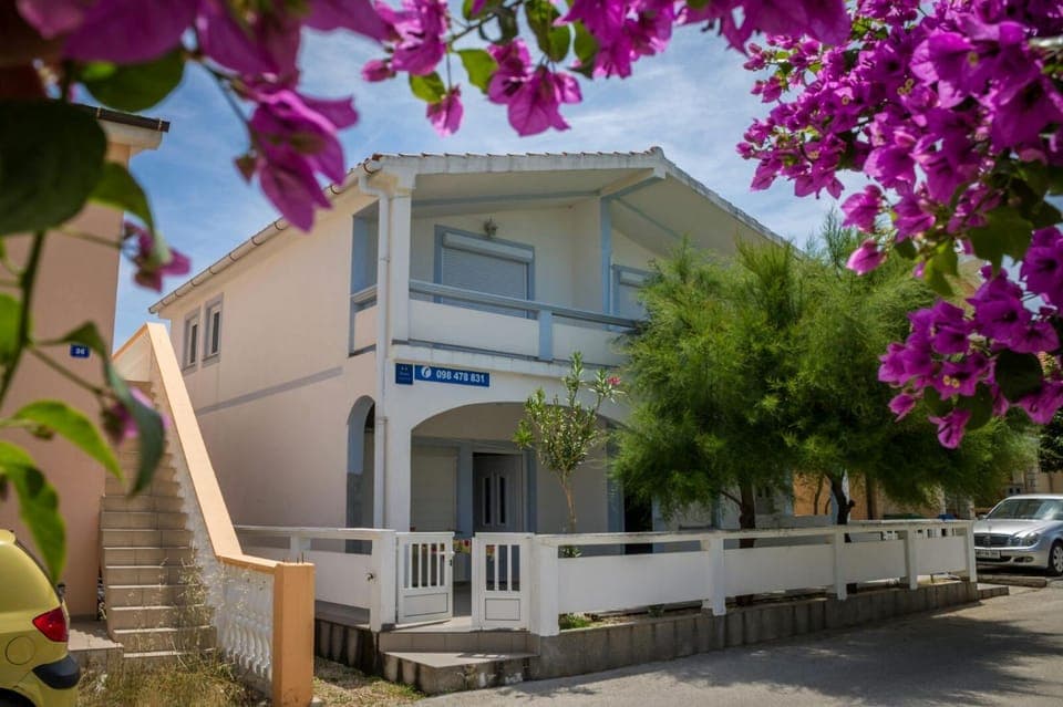 Fisa Apartments Bed and Breakfast in Zadar County