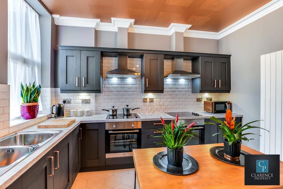 Kitchen or kitchenette