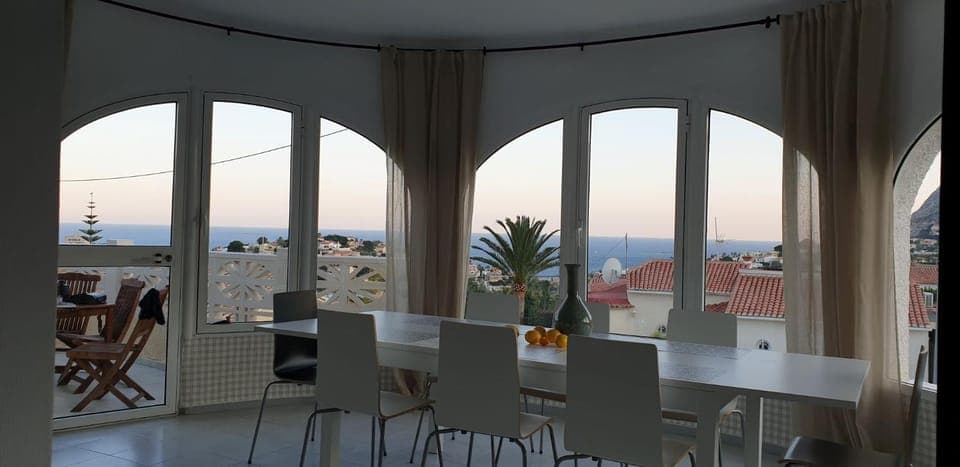 CASA DE PERSONAS Villa in Calp