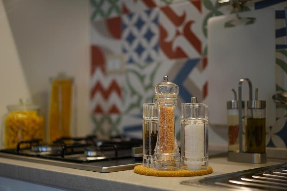 Kitchen or kitchenette, Food and drinks, stove