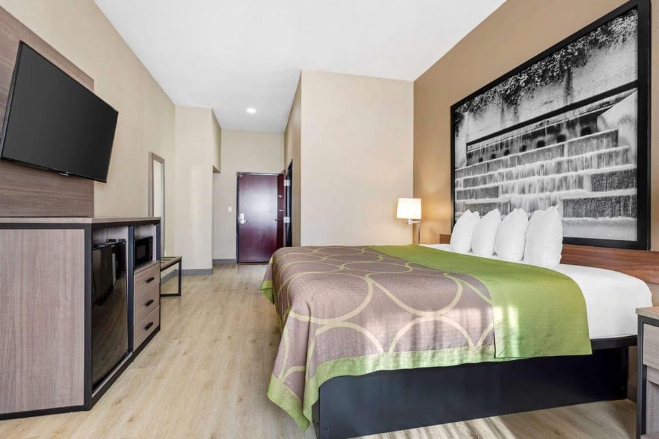 Photo of the whole room