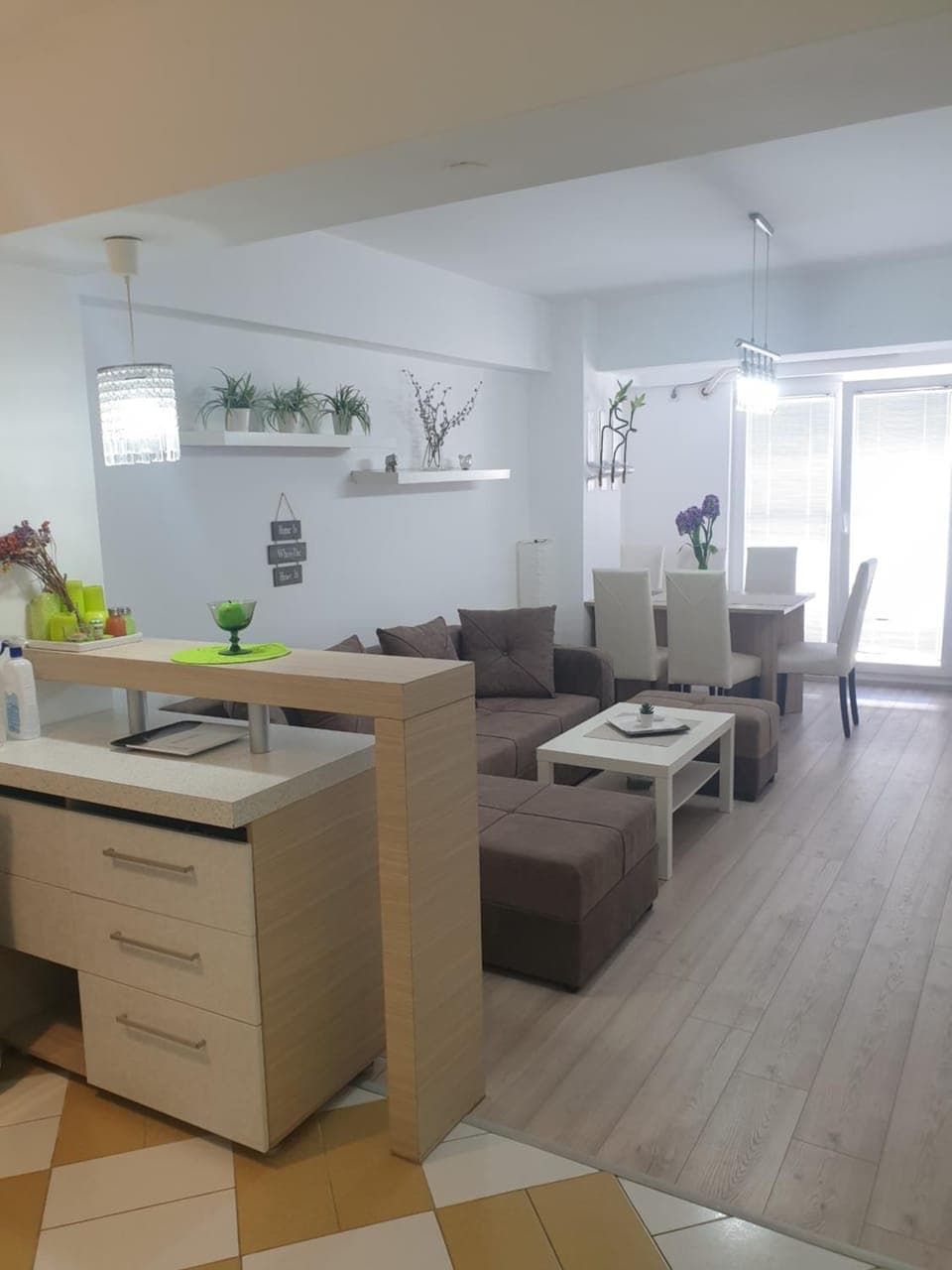 Kitchen or kitchenette, Living room, Seating area