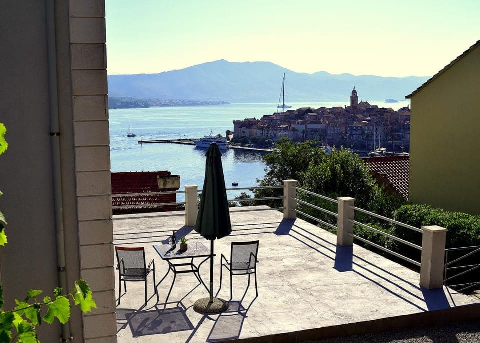 Patio, Balcony/Terrace, City view, Sea view