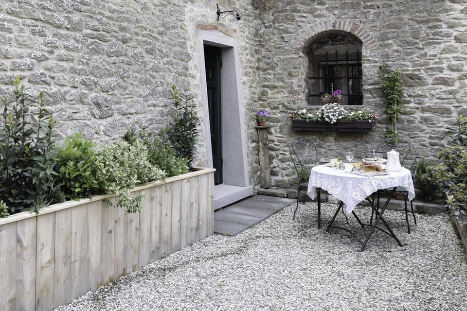 Property building, Facade/entrance, Garden, Garden, On site