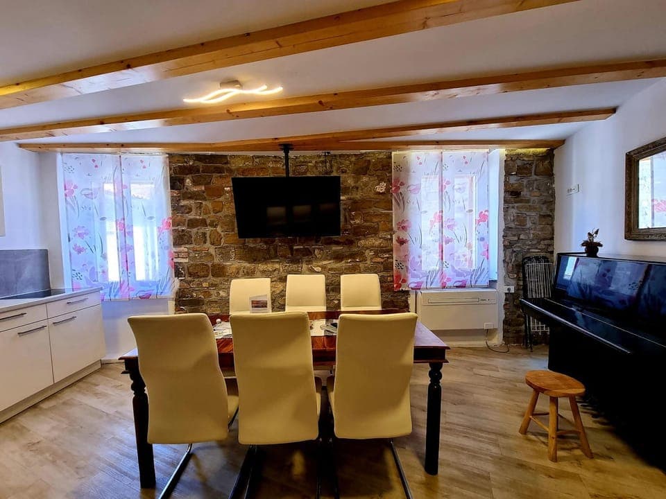 Living room, Seating area, Dining area