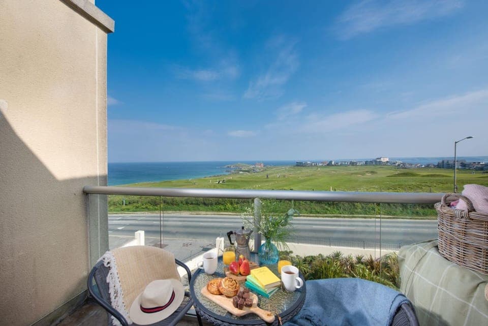 Day, Natural landscape, View (from property/room), Balcony/Terrace, Sea view