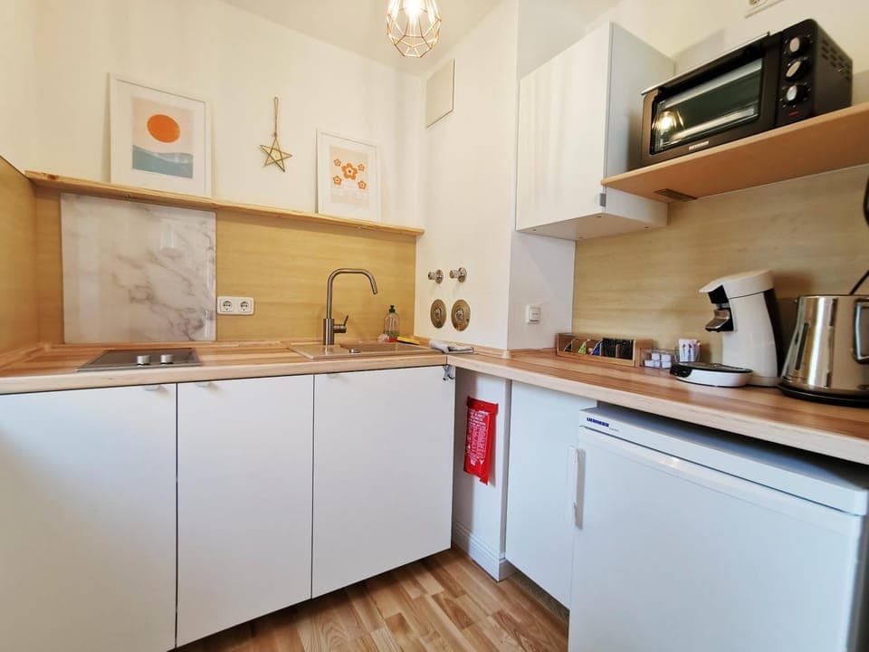 Coffee/tea facilities, Kitchen or kitchenette