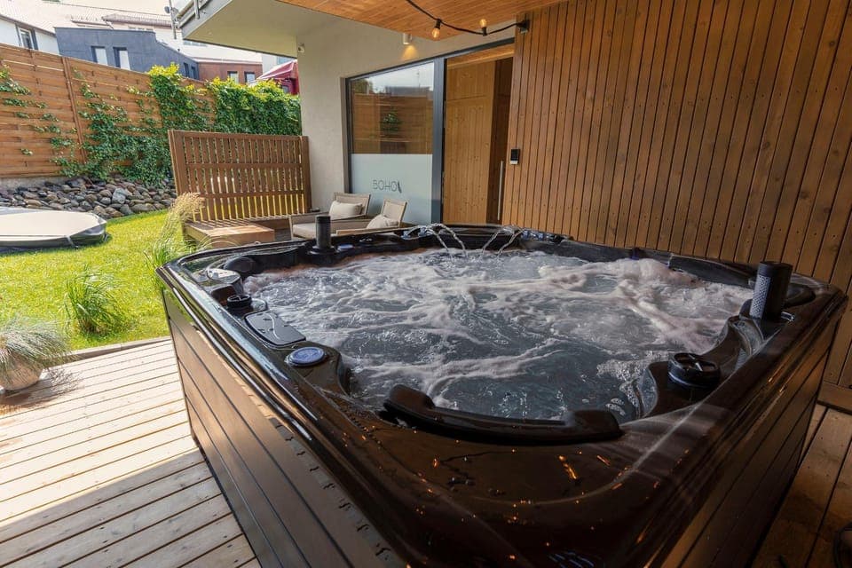 Hot Tub, Spa and wellness centre/facilities
