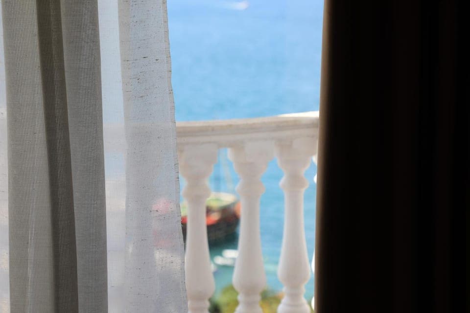 View (from property/room), Balcony/Terrace