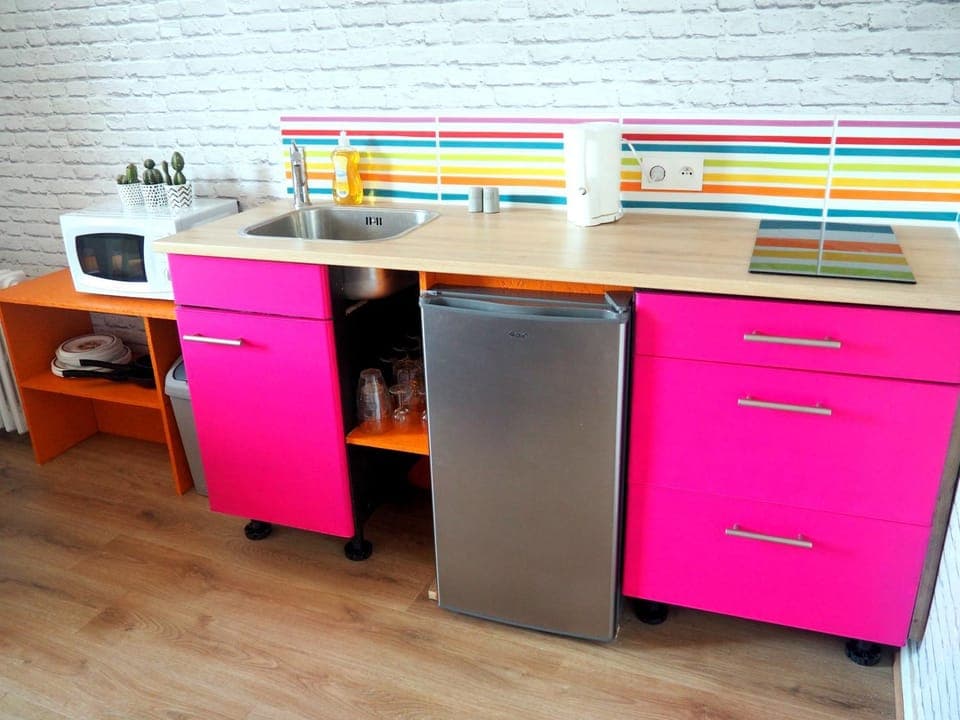 Kitchen or kitchenette