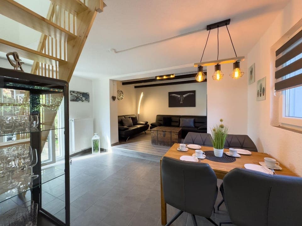 Living room, Seating area, Dining area