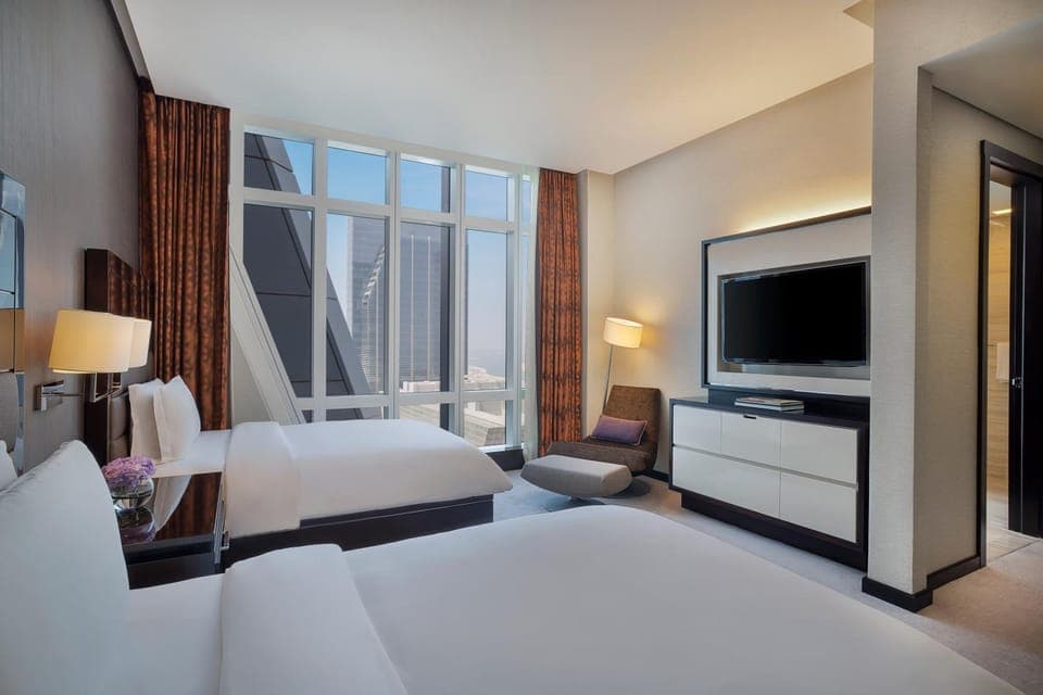 Bed, TV and multimedia, Bedroom