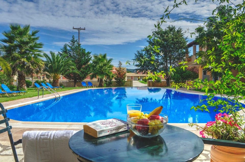 Garden, Swimming pool