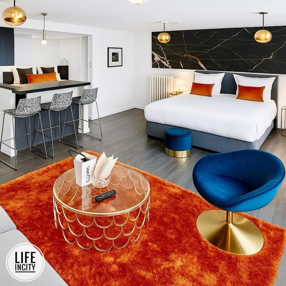 Photo of the whole room