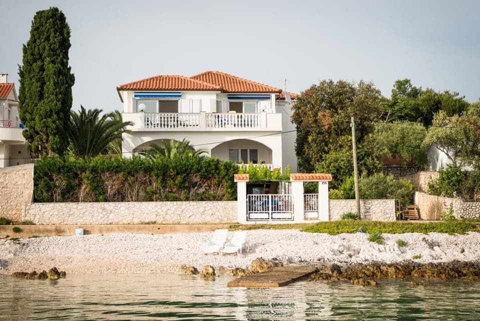 Property building, Day, Natural landscape, Sea view