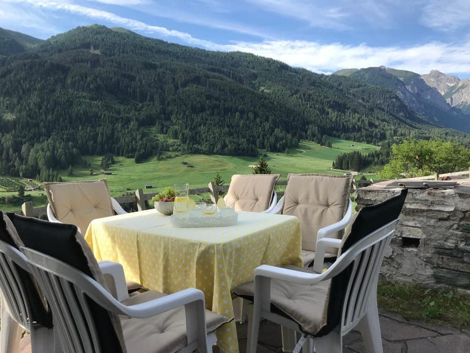 Balcony/Terrace, Mountain view