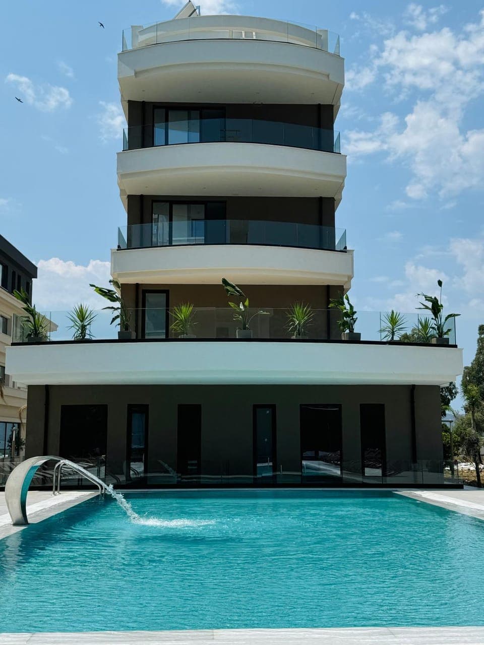 Pool view, Swimming pool