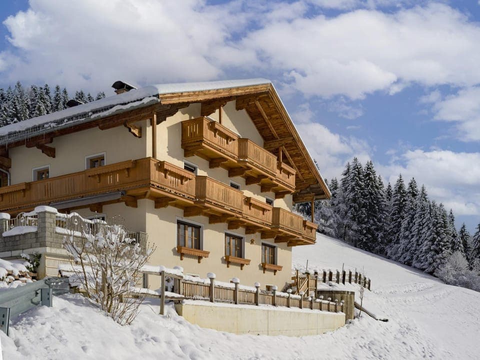 Property building, Winter