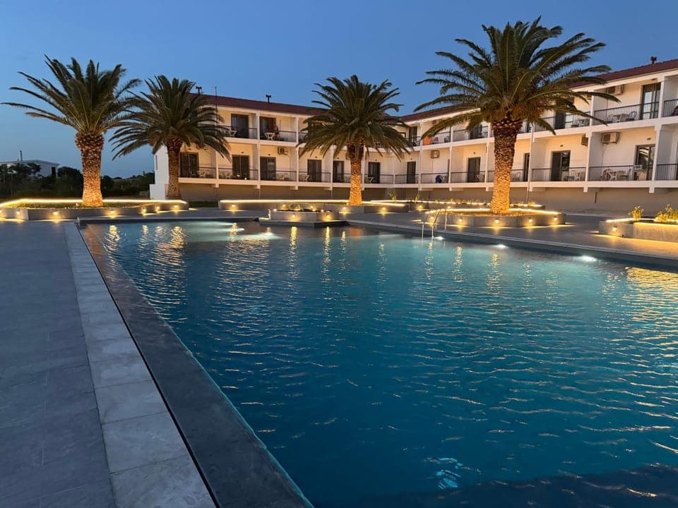 Property building, Pool view, Swimming pool