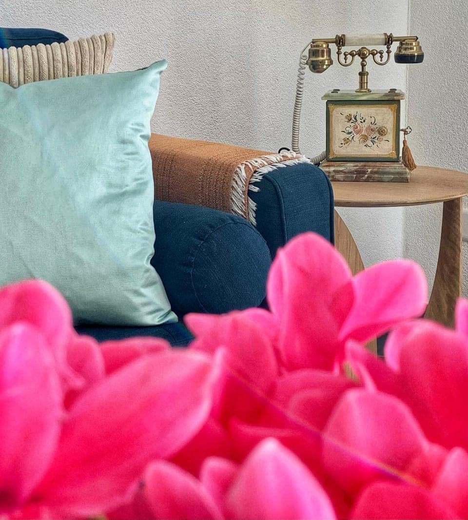 Living room, Decorative detail