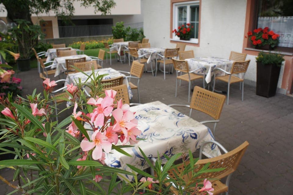 Property building, Garden, View (from property/room)