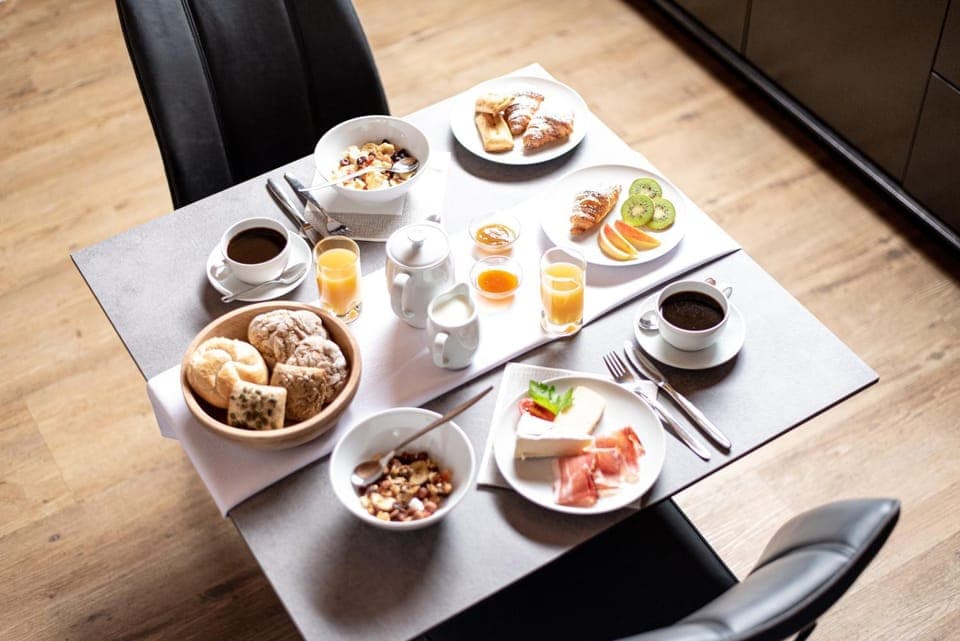 Breakfast, Buffet breakfast