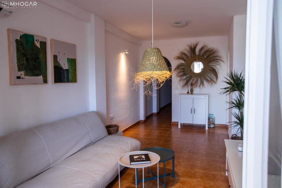 Nightclub / DJ, Living room, Lobby or reception, Lounge or bar, Seating area