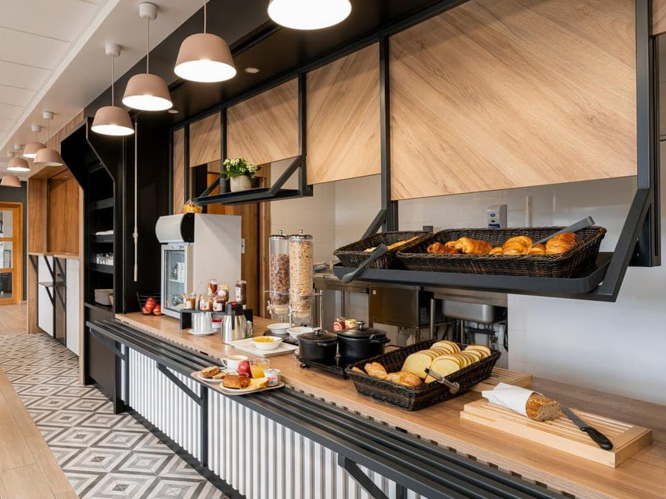 Breakfast, Breakfast, Continental breakfast, Buffet breakfast