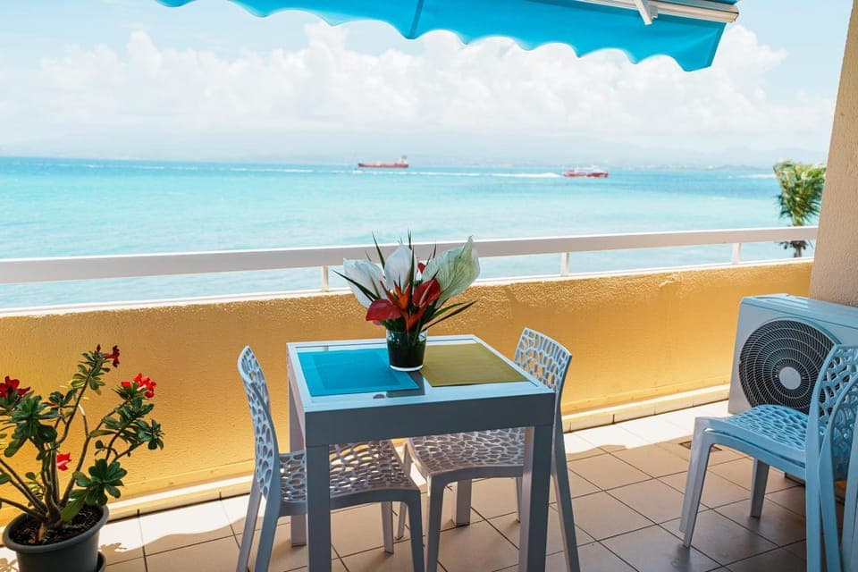 Balcony/Terrace, Balcony/Terrace, Mountain view, Mountain view, Sea view, Sea view, sunbed