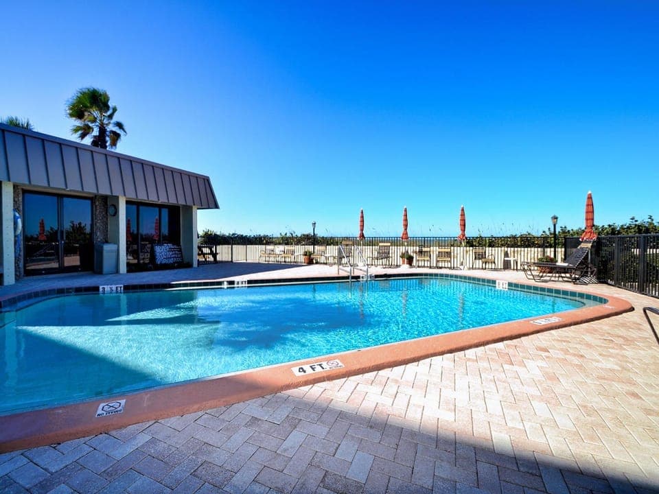 Mont Martre Condo 216 Beachfront 2 bedroom 2 bath at Mont Martre Condos 23117 Apartment in Belleair Beach